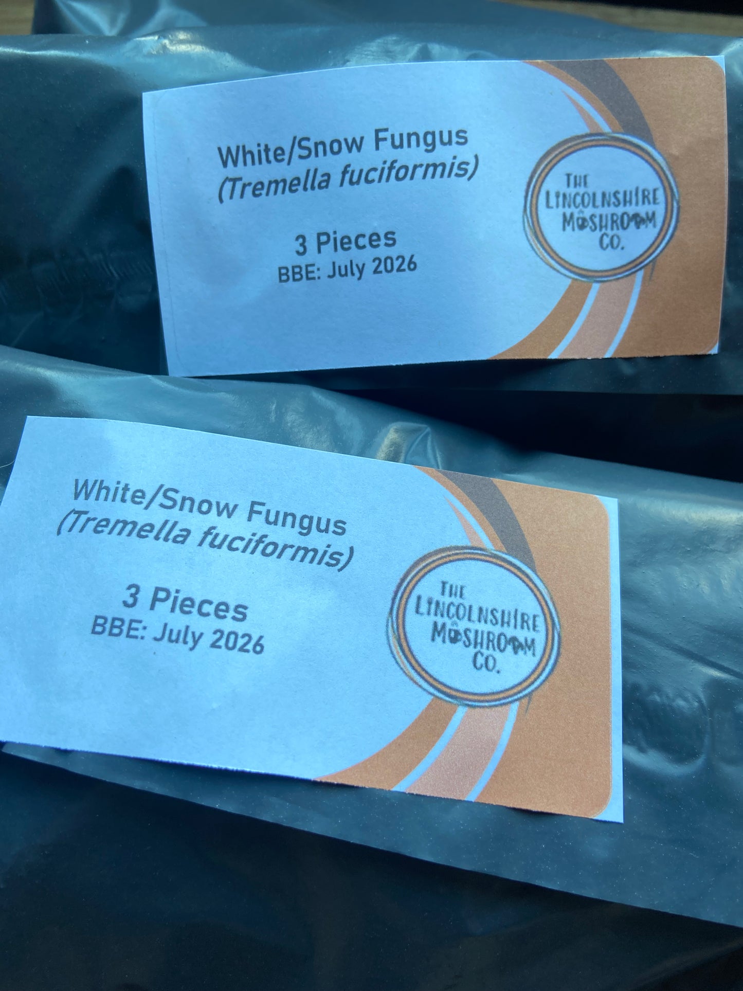 Whole Tremella White/ Snow Fungus (Tremella fuciformis)